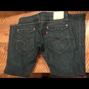 Men’s Levi jeans